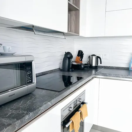 Balluta Bay Escape 200m Away スリーマ