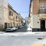 Balluta Bay Escape 200m Away * Sliema
