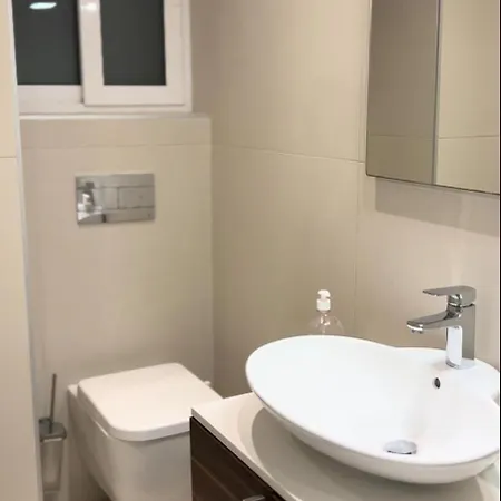 Apartment Balluta Bay Escape 200M Away