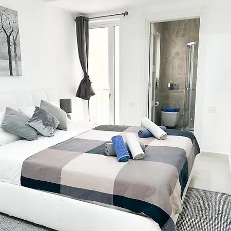 Balluta Bay Escape 200m Away * Sliema