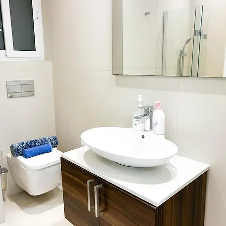 Apartment Balluta Bay Escape 200m Away *