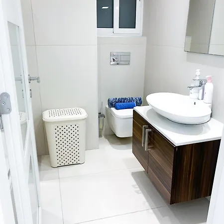 Balluta Bay Escape 200m Away Apartment Sliema